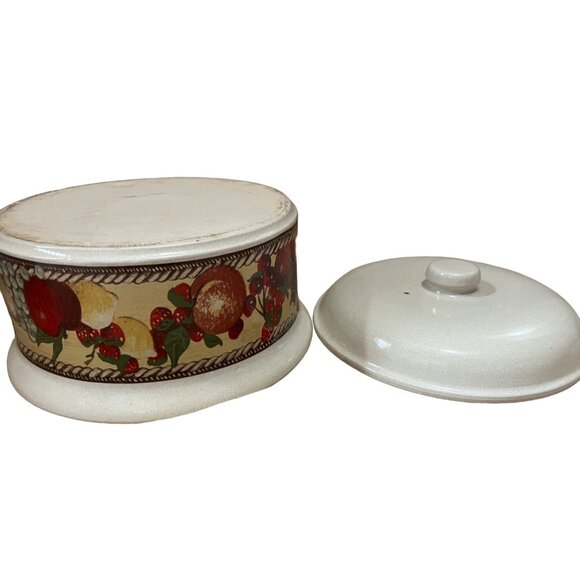 Vintage 3 Quart Clay Casserole Baking Dish with Lid and Fruit Painted - Picture 2 of 10